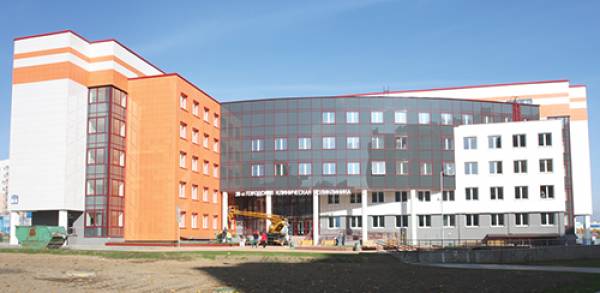 39-я поликлиника Минска в Брилевичах: видеоконференцсвязь, электронные очереди и .. нехватка врачей