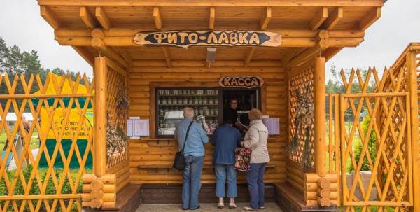 12 видов травяных чаев можно приобрести в экскурсионно-туристическом комплексе «Аптекарский сад» недалеко от деревни Гатовичи Мядельского района