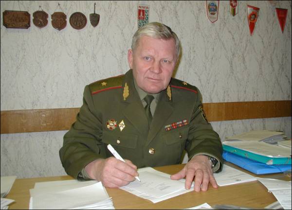 От инфакркта в Минске умер на 68-м году жизни генерал Валерий Фролов, возможный кандидат в президенты Беларуси