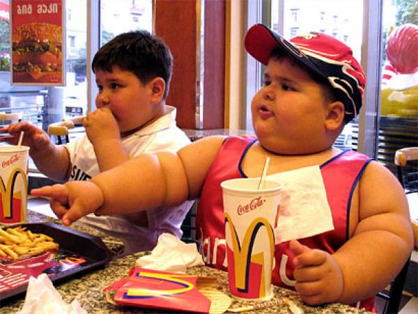 От лишнего веса и ожирения страдают почти 30% белорусов, половина из них - дети