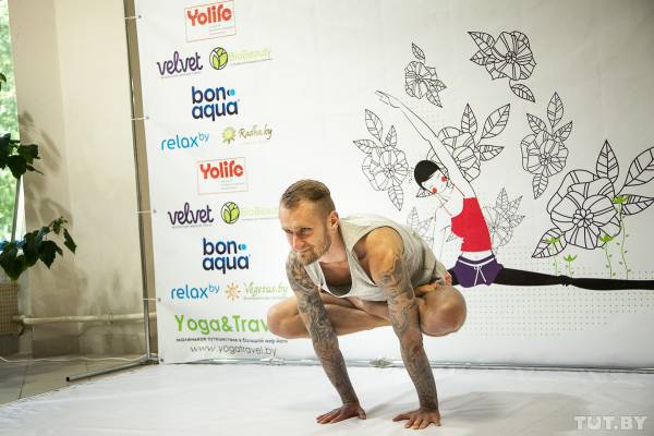 Йога в Минске. Фестиваль йоги прошел в Минске с 16 по 21 июня 2014 года. Фоторепортаж