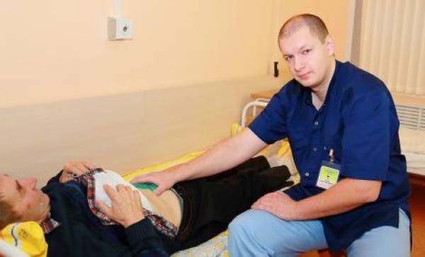 Впервые в Гродненской области трансплантацию аллогенного аорто-биилиофеморального сегмента провел ангиохирург Павел Горячев с коллегами