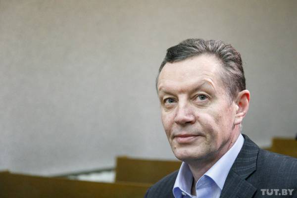 В Минске судят экс-главного врача 12-й стоматологической поликлиники Владимира Кравченка