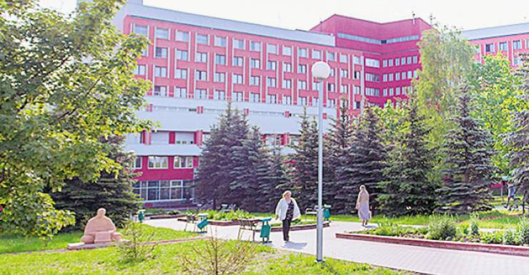 10 больница Минска: пять специализированных республиканских центров, четыре городских центра специализированной медицинской помощи. Здесь много таких направлений, которых больше нигде нет
