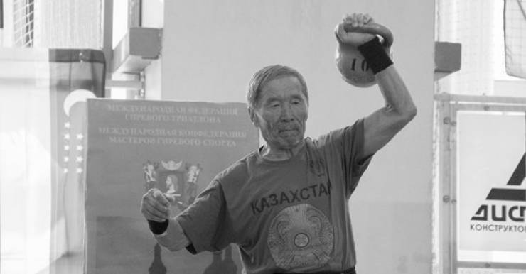 77-летний рекордсмен Книги рекордов Гиннесса умер в Витебске во время соревнований Всемирной олимпиады по гиревому триатлону 