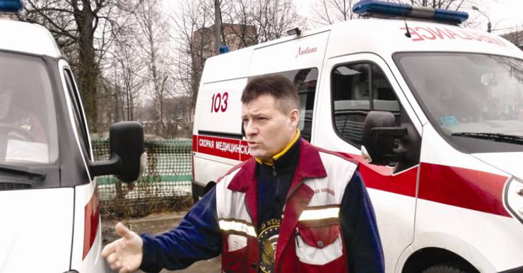 Александр Волчанин в 1982г. закончил борисовское медучилище по специальности «фельдшер»