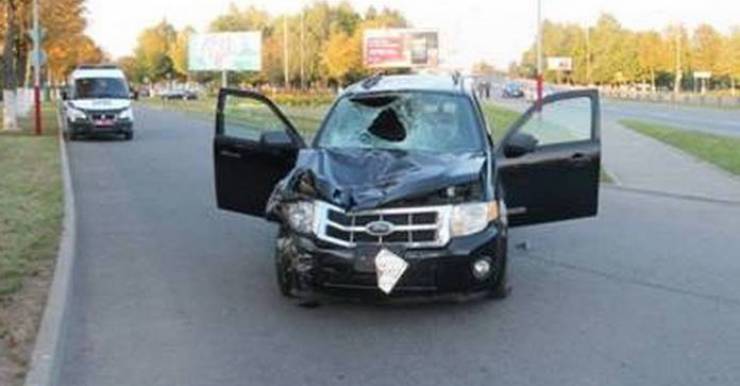 Пьяный завреанимацией райбольницы  в Лиде насмерть сбил парня на тротуаре