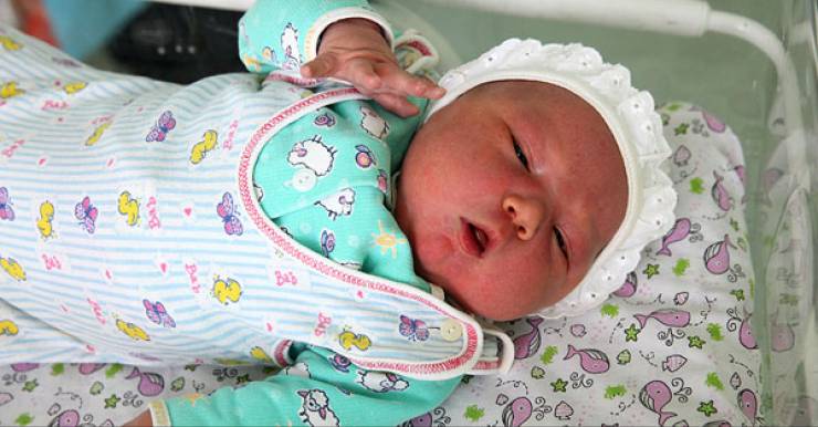 Богатырь весом 6 кг 190 г и ростом 59 см родился в Витебске